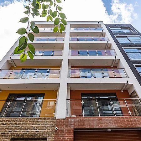 Modern Apartment Canary Wharf Лондон Екстериор снимка
